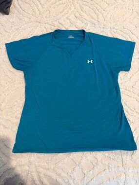 Under Armour Women's Teal V-Neck Athletic Tee